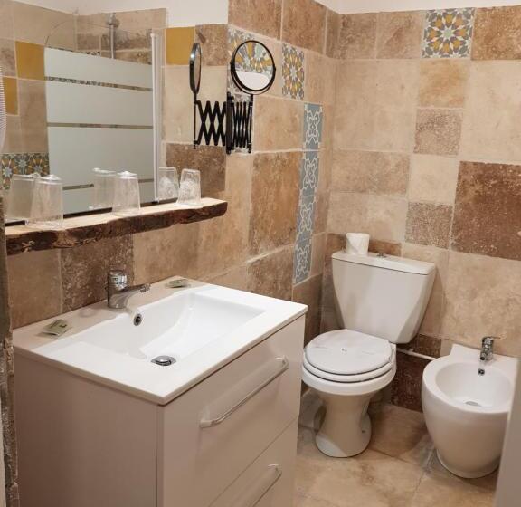 غرفة قياسية ثلاثية ذات اطلالة, Hôtel Chastellares