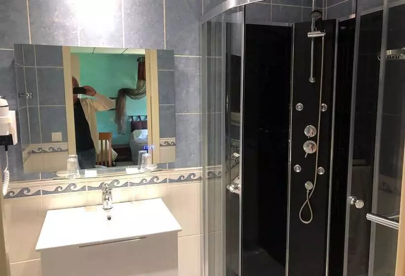 اتاق استاندارد, Hôtel Le Derby