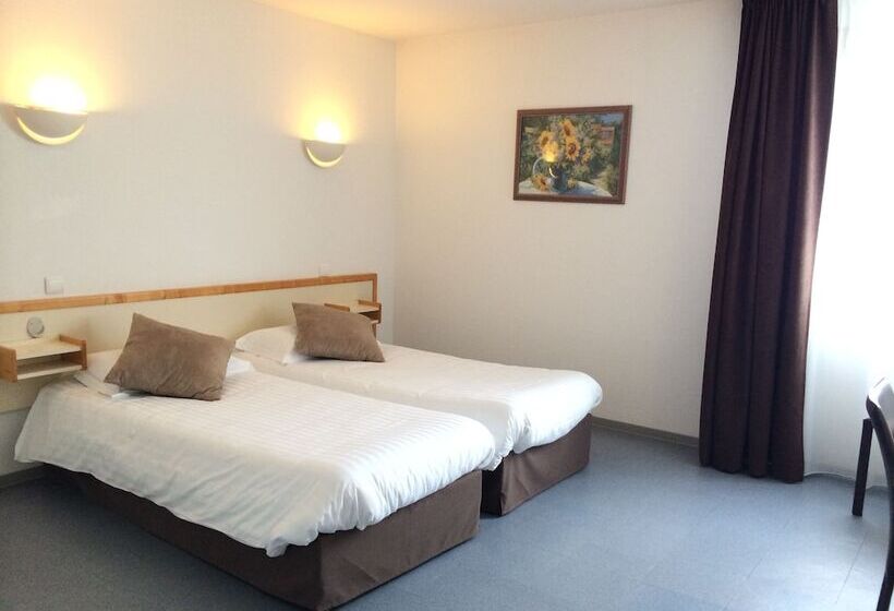 חדר סטנדרט, Hôtel Restaurant Le Calice Du Gevaudan   A75