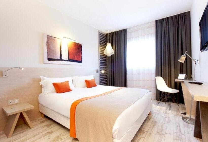 اتاق استاندارد با تخت دوبل, Kyriad Prestige Vannes Centre  Palais Des Arts