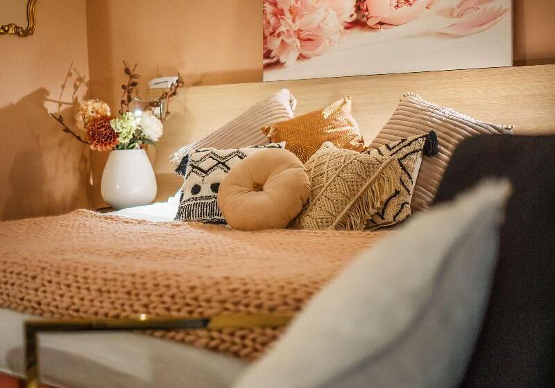 اتاق سوپریور, Kyriad Prestige Vannes Centre  Palais Des Arts