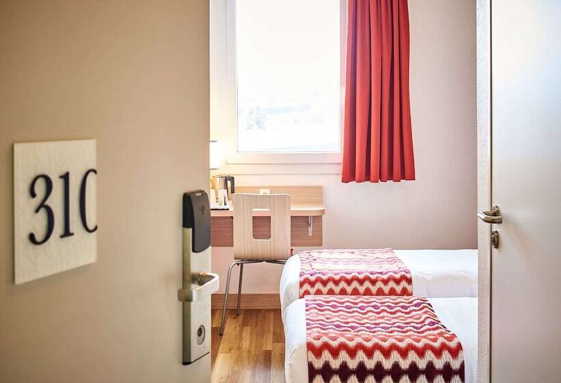 Номер Стандарт, Kyriad Rouen Sud  Val De Reuil