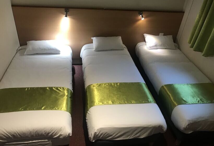 Номер Стандарт Трехместный, Le Saint Aubin