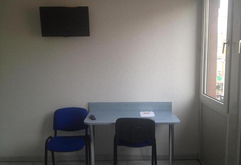 スタンダードルーム, Le Strasbourg