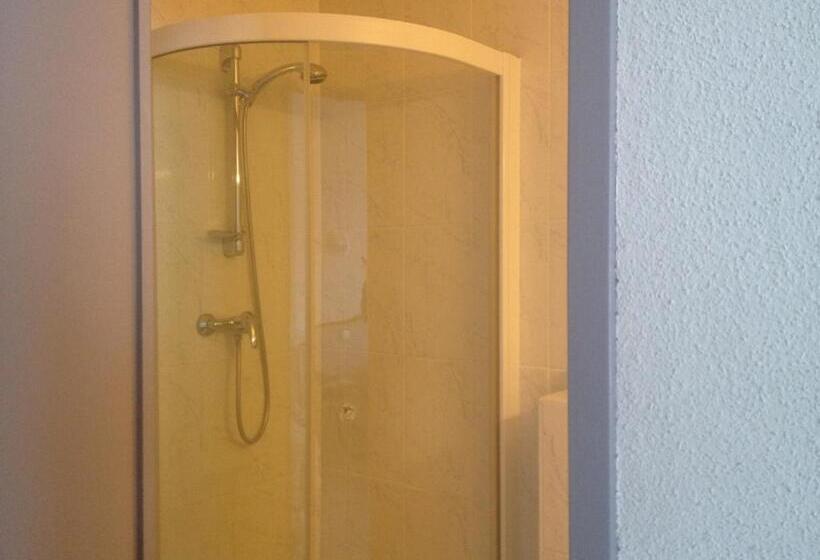 ファミリールーム, Le Strasbourg