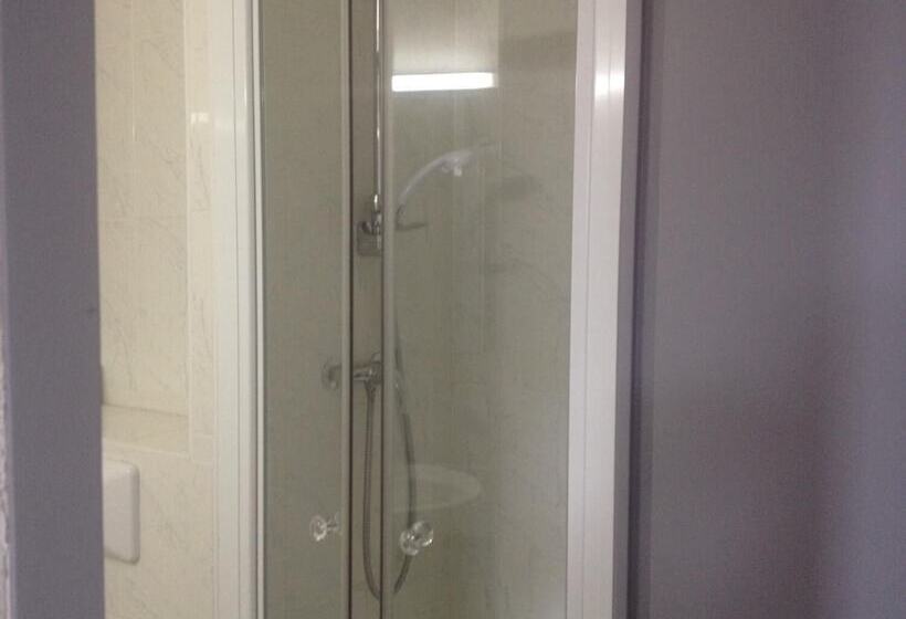 スタンダードルーム, Le Strasbourg