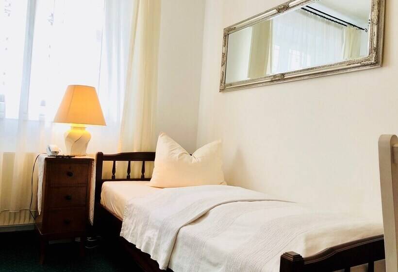 单人基本间, Mariahilf München