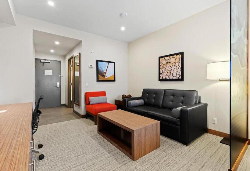 Люкс Кровать Кинг, Mountain View Inn & Suites