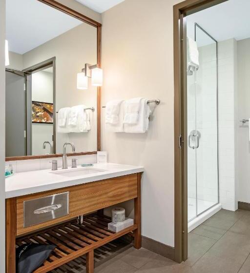 キングサイズベッドのスタンダードルーム, Mountain View Inn & Suites