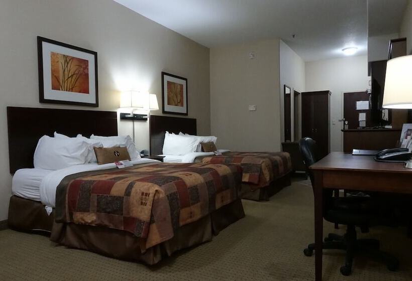 Номер Deluxe, Ramada By Wyndham Weyburn