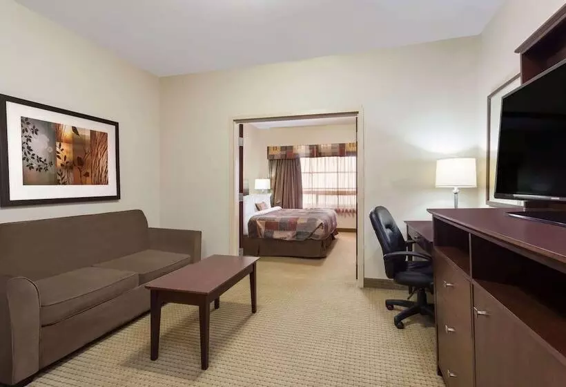 スイート, Ramada By Wyndham Weyburn
