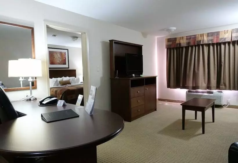 スーペリアースイート, Ramada By Wyndham Weyburn