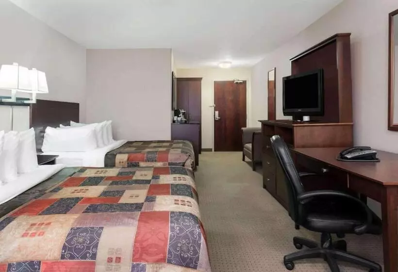 スタンダードルーム, Ramada By Wyndham Weyburn