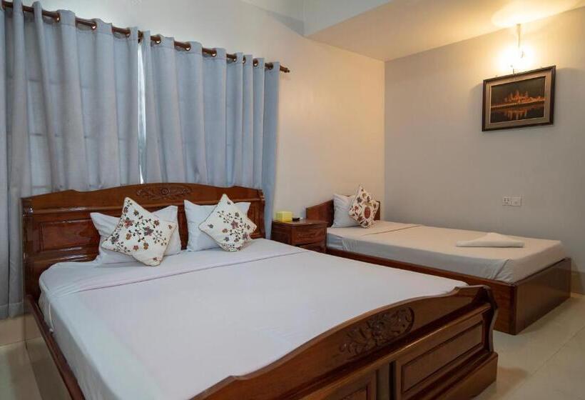 غرفة قياسية ثلاثية, Siem Reap Riverside