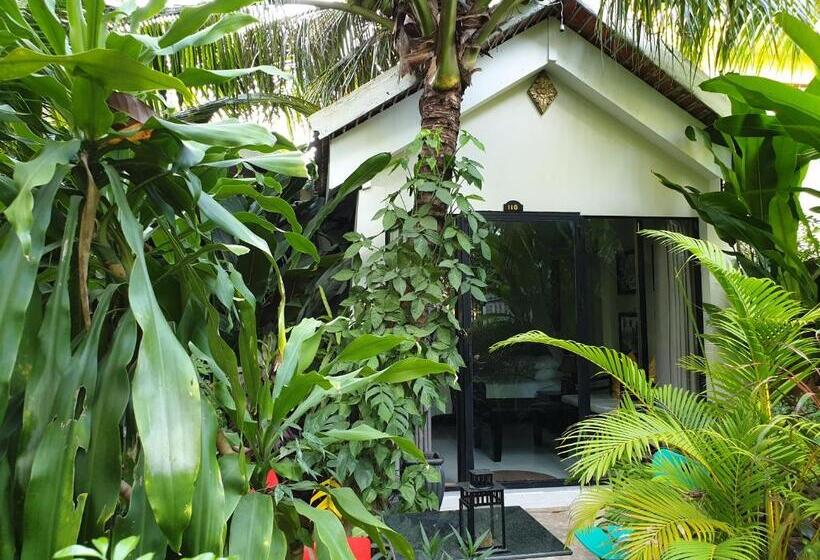 キングサイズベッドのスーペリアルーム, The Sanctuary Villa Battambang