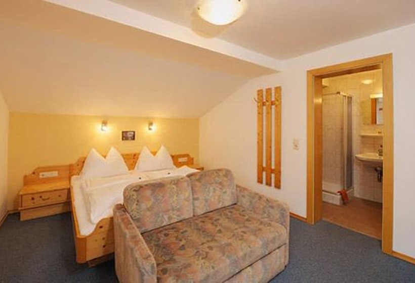 غرفة قياسية, Werfenerhof