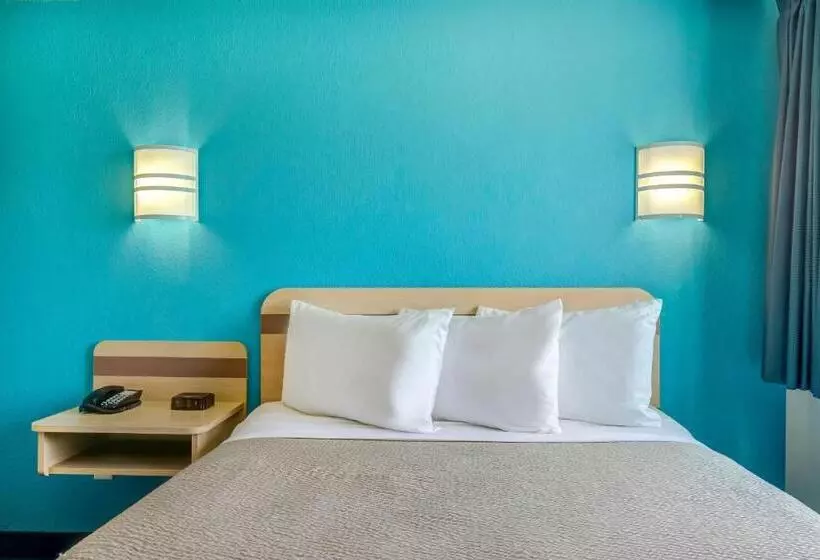 スタンダードルーム, Motel 6grande Prairie, Ab