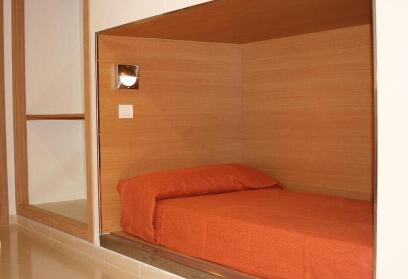 اتاق استاندارد چهار تخته, Albergue Inturjoven Torremolinos