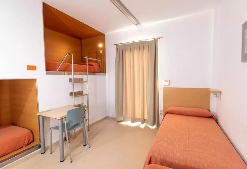 اتاق استاندارد سه نفره, Albergue Inturjoven Torremolinos