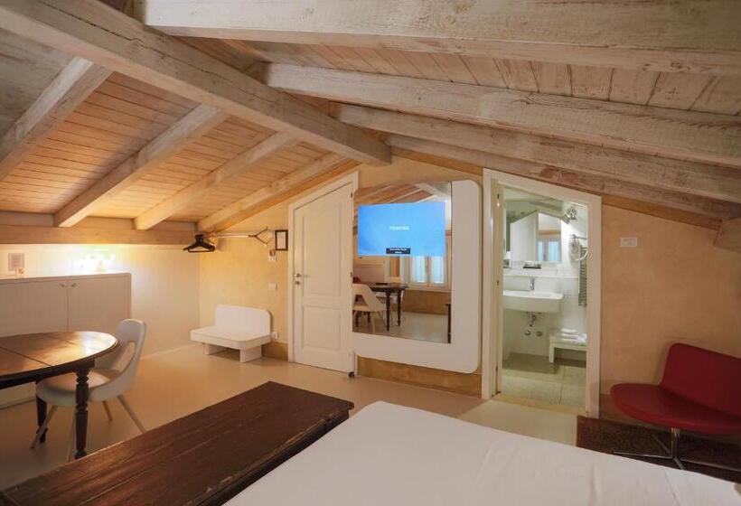 高级大房间, Casino Ridola