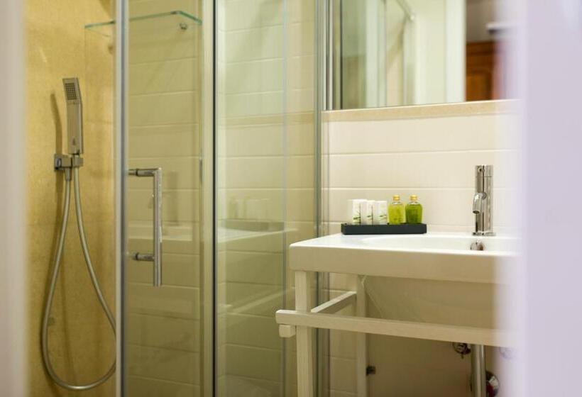 豪华房间, Casino Ridola