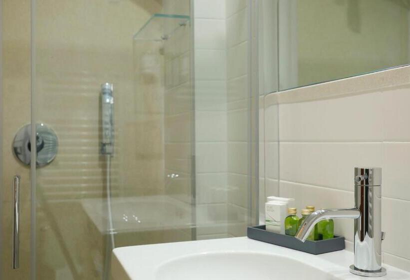 豪华房间, Casino Ridola