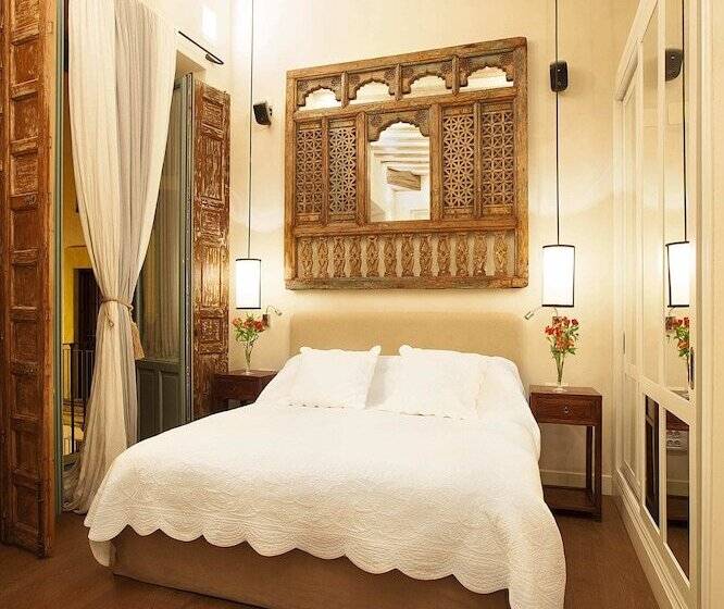 سوییت جونیور, Boutique Corral Del Rey