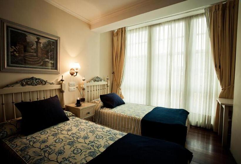 스탠다드 룸, Fonte De San Roque