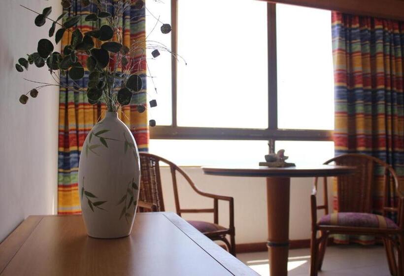 سوییت با چشمانداز دریا, Hippocampus Vacation Club