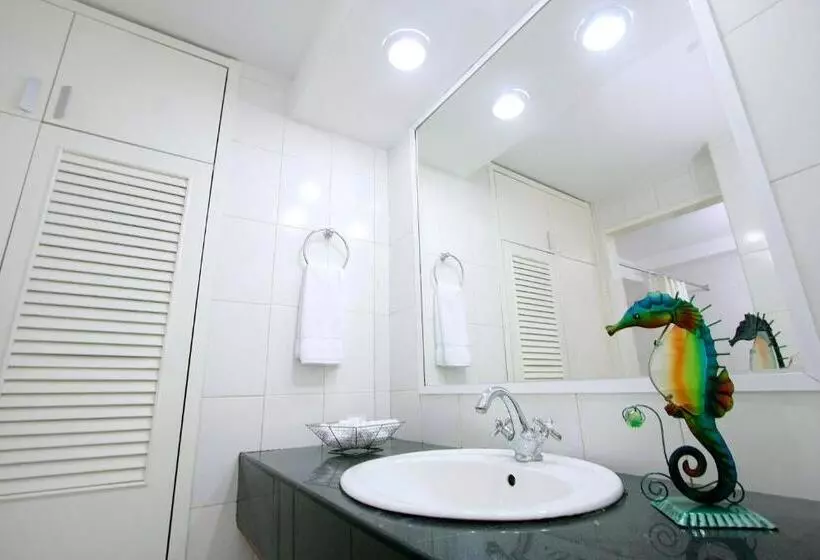 اتاق استاندارد یک نفره با چشم‌انداز دریا, Hippocampus Vacation Club