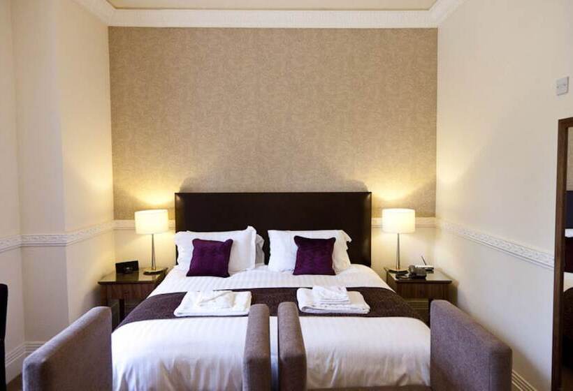 Cameră Executivă, Irton Hall