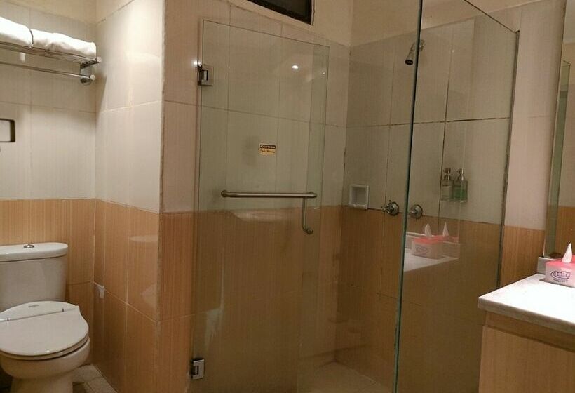 חדר סטנדרט, Mega Lestari