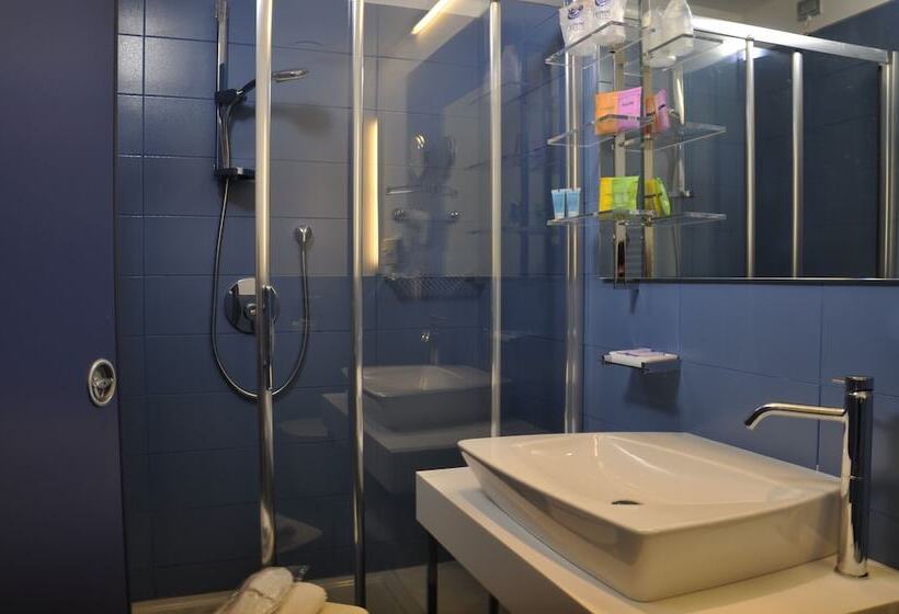 חדר סטנדרט, Poseidon