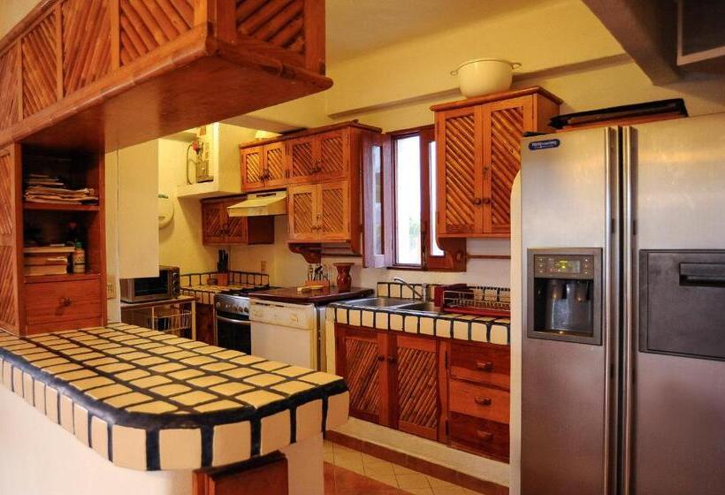 带2个卧室的套房, Suites Ixtapa Plaza