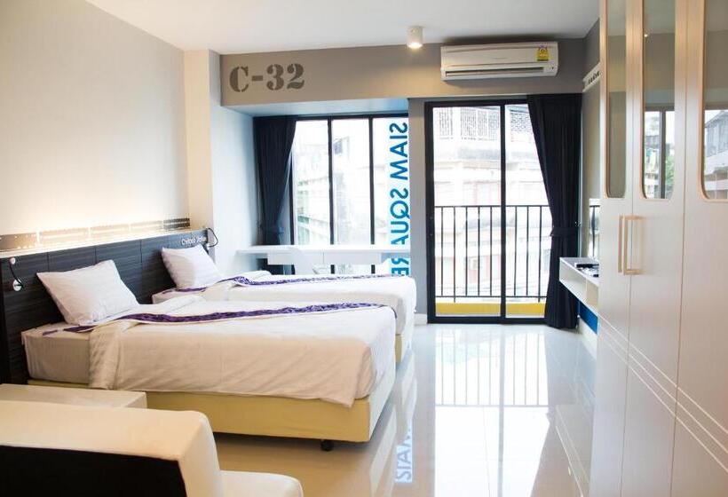 Studio Standard, Isanook Bangkok