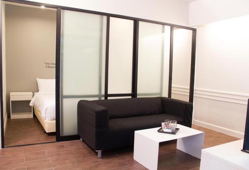 Suite, Isanook Bangkok