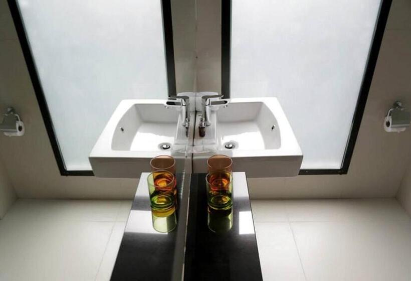 Suite Deluxe, Isanook Bangkok