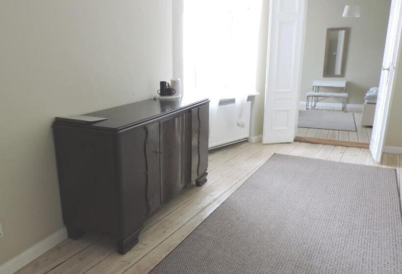 سوییت, Kamienica Bankowa Residence