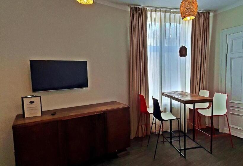 سوییت خانوادگی, Kamienica Bankowa Residence