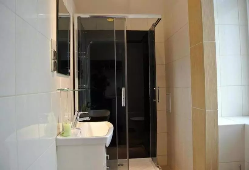 スーペリアスタジオ, Kamienica Bankowa Residence