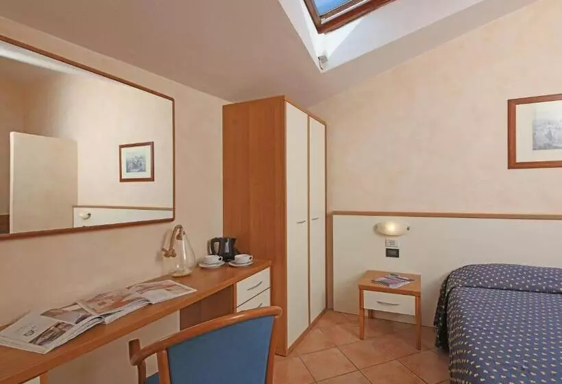 スタンダードトリプルルーム, San Rocco Relais