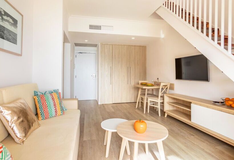 Королевские апартаменты с 1 спальней, Viva Cala Mesquida Resort & Spa