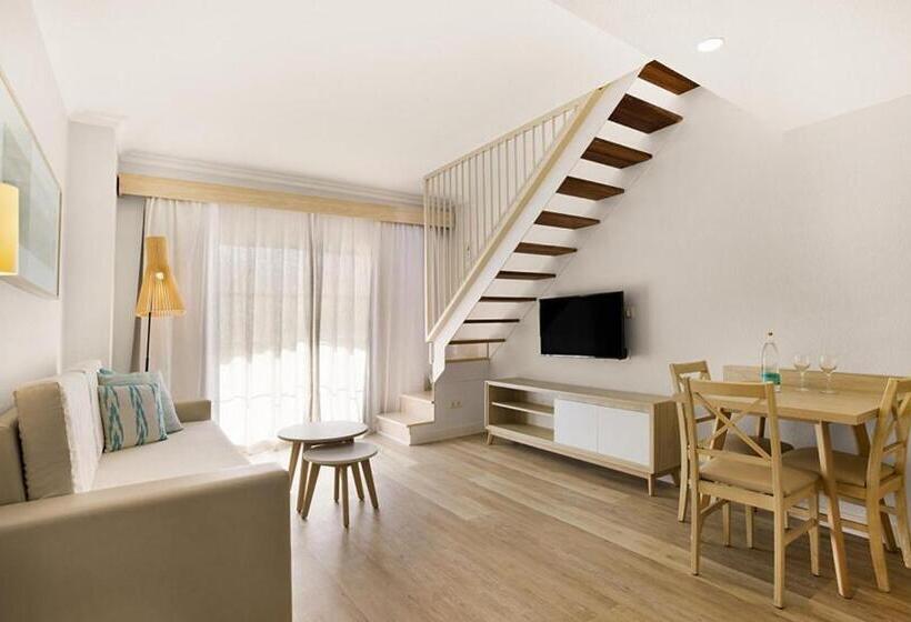 Королевские апартаменты с 1 спальней, Viva Cala Mesquida Resort & Spa