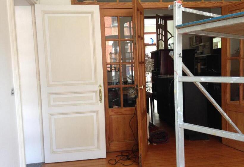 اتاق اکونومی, B&b Matin Tranquille