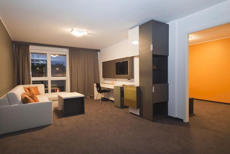 سوییت, City Maribor