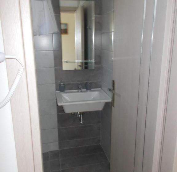 חדר סטנדרט יחיד, Knossos