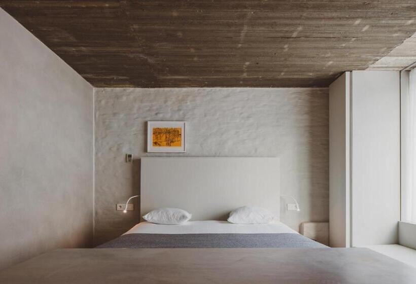 غرفة إقتصادية, Pilar