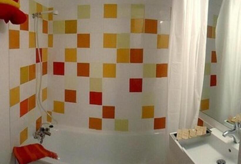 スタンダードスタジオ, Residence Thibaud