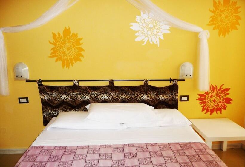 Quarto Estandar, Riccione Beach