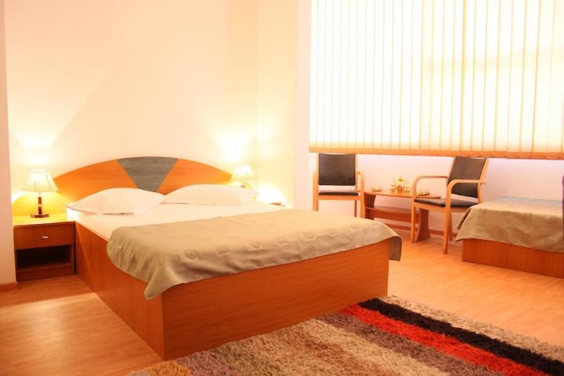 اتاق استاندارد, Sir Lujerului